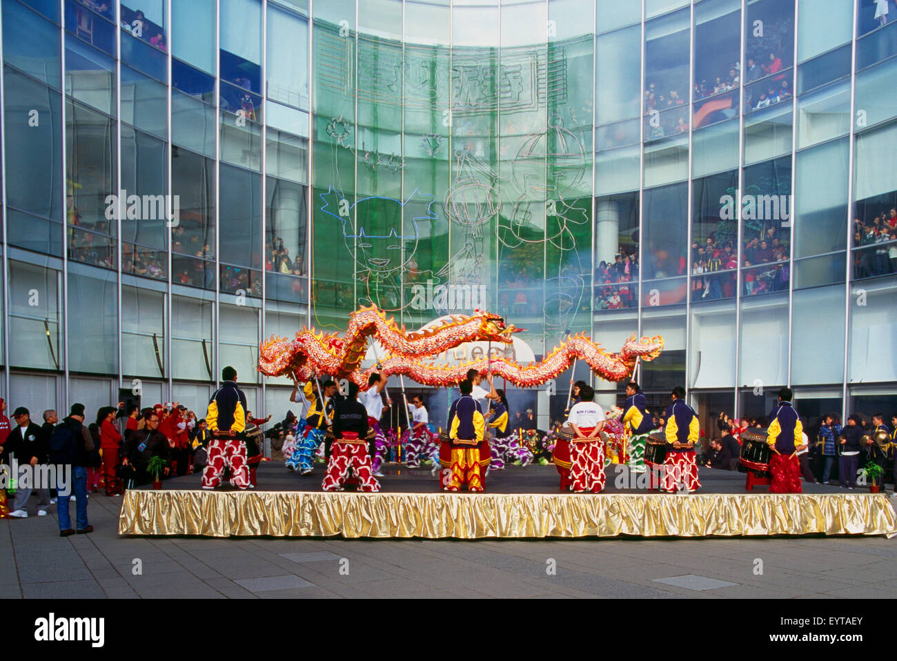 Anno Nuovo Cinese Dragon Dance e celebrazione, Richmond, BC, British Columbia, Canada Foto Stock