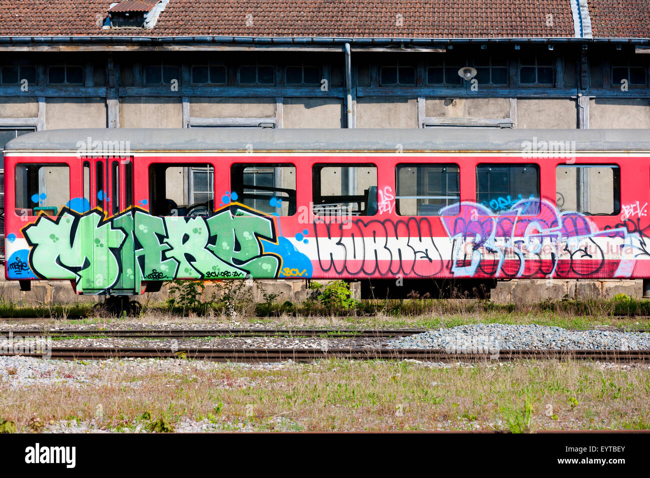 Graffiti sul treno Foto Stock