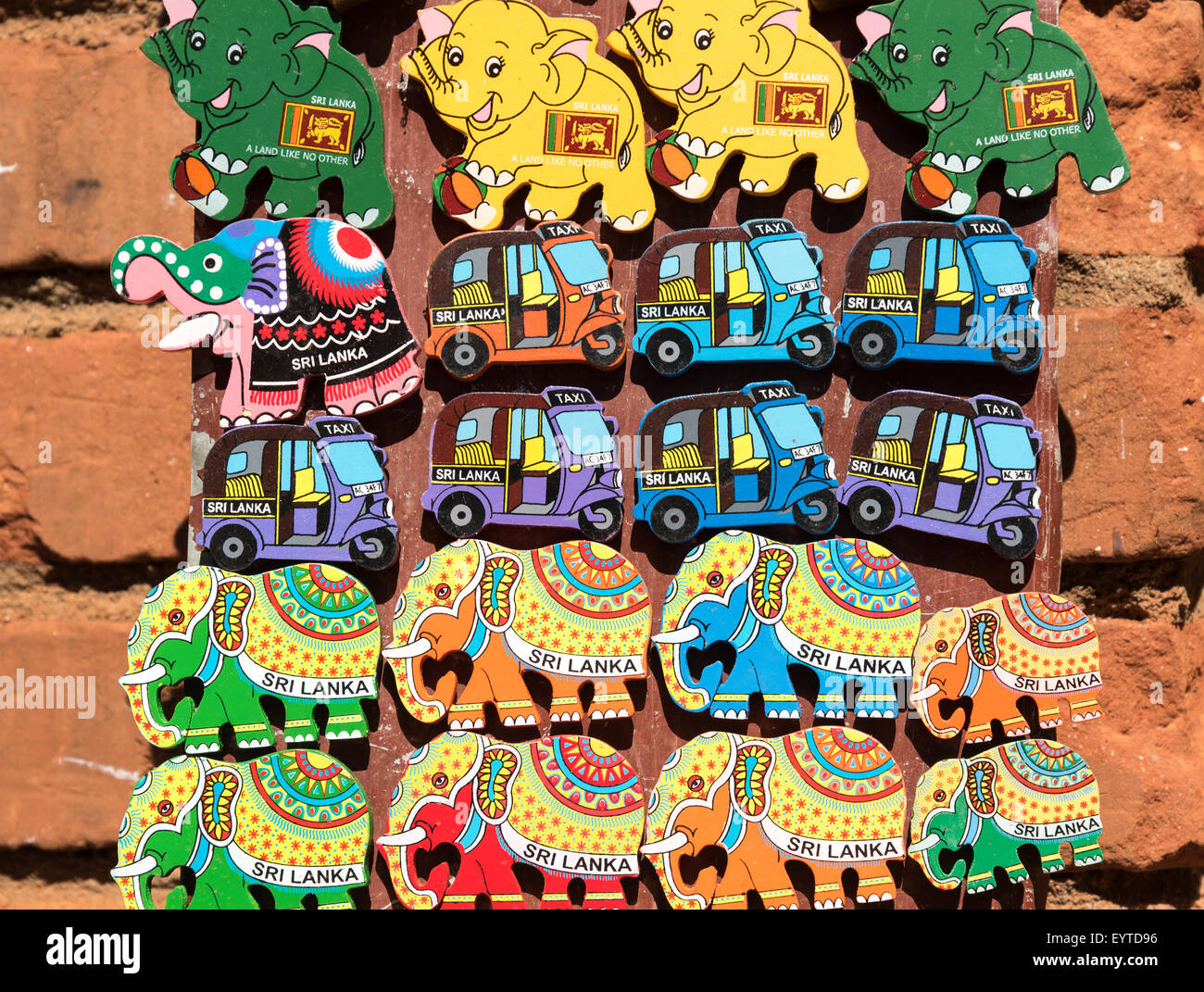 Elephant magneti per il frigo in vendita a Sigiriya, Sri Lanka Foto Stock