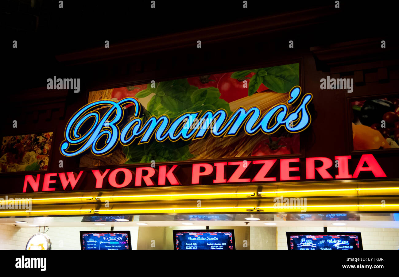 Bonanno's Pizza Restaurant Sign in il MGM Grand Hotel and Casino in Downtown Las Vegas Nevada Foto Stock