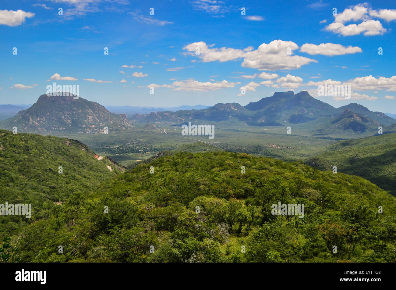 Serra da Leba, una catena montuosa in Angola e vedute della provincia ...