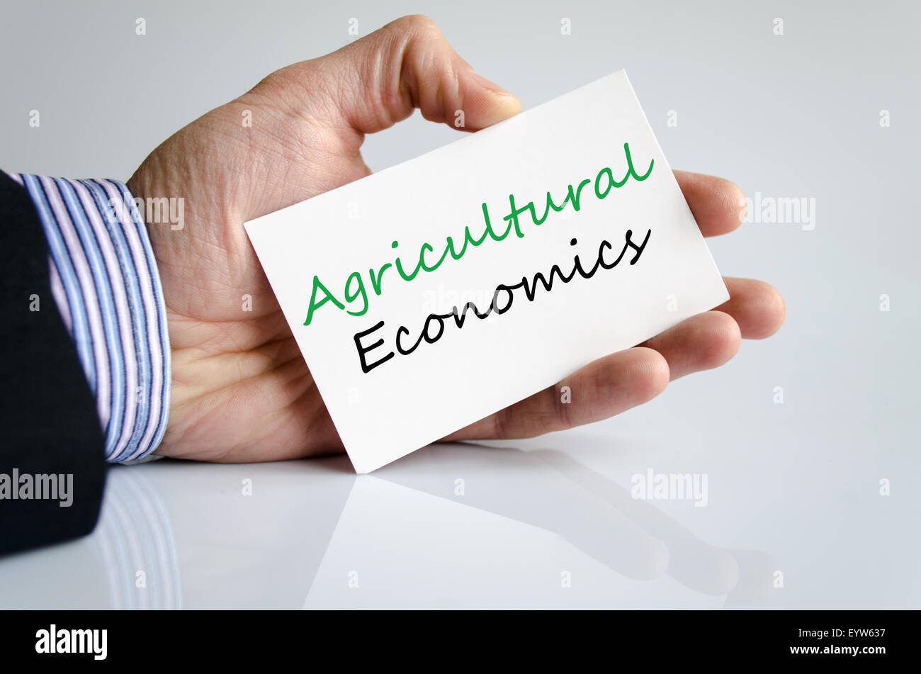 Economia agraria testo concetto isolato su sfondo bianco Foto Stock