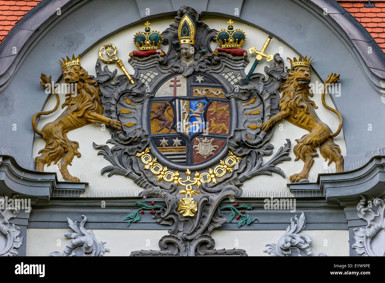 Il vescovo stemma del Principe Vescovo La Residenza, Fronhof, Augsburg, Svevia, Baviera, Germania Foto Stock