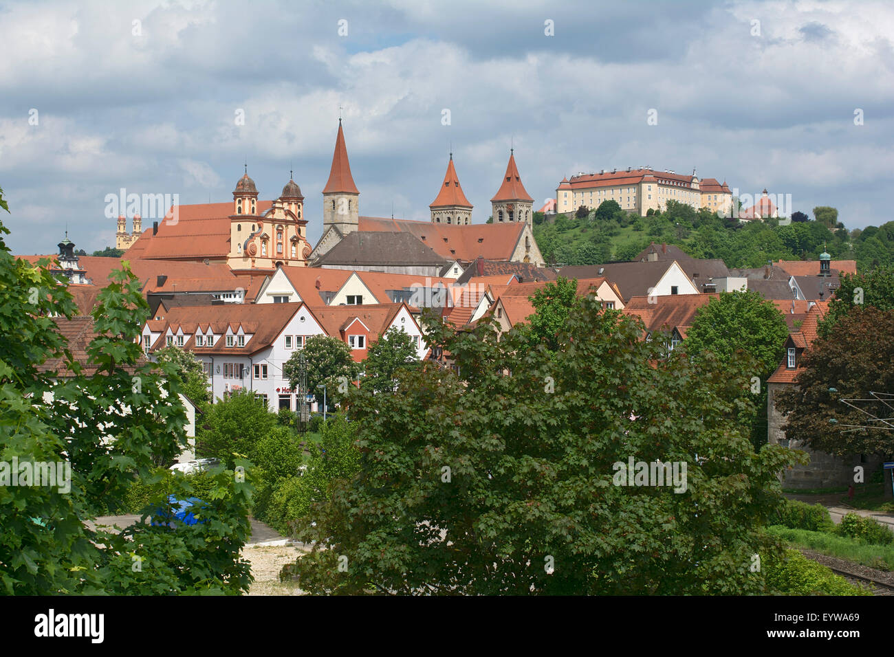 Ellwangen con Castello Ellwangen, Ellwangen, Baden-Württemberg, Germania Foto Stock