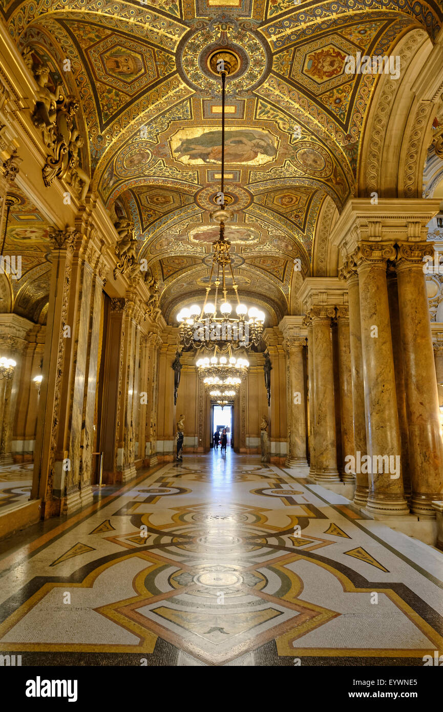 Opera Garnier, affreschi e soffitto ornato da Paul Baudry, Parigi, Francia, Europa Foto Stock