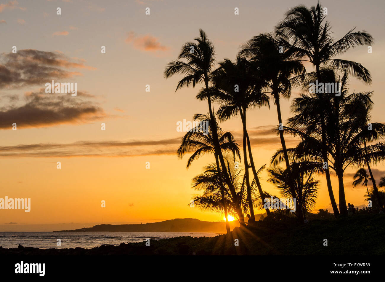 Tramonto a Poipu Beach, Kauai, Hawaii, Stati Uniti d'America, il Pacifico Foto Stock