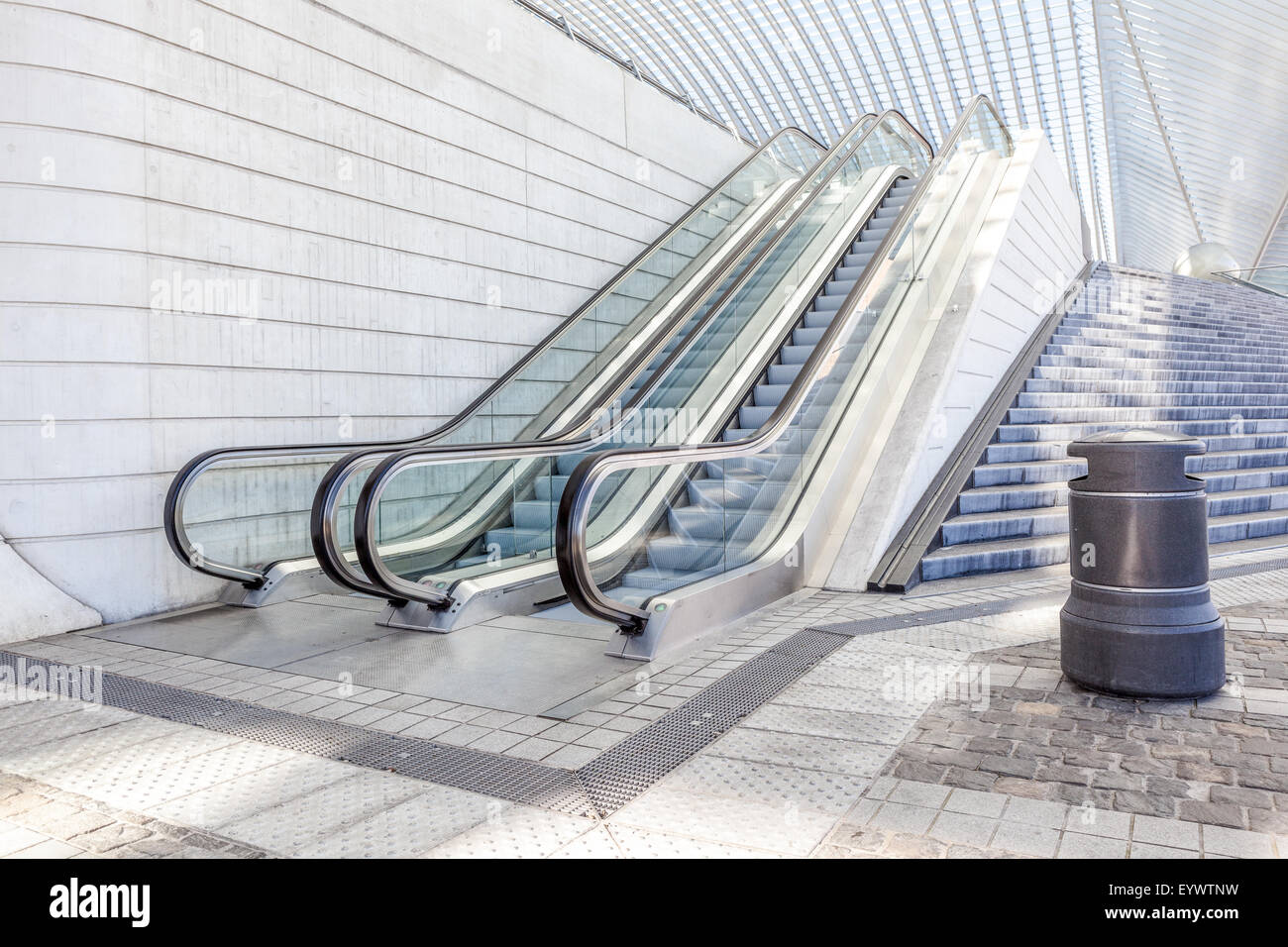 Un doppio roltarp per verso l'alto e verso il basso con un grande passo avanti Foto Stock