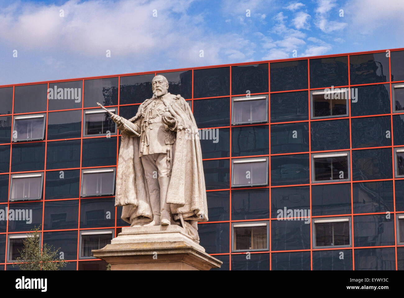Statua di Edward VII nella zona centrale di Birmingham, West Midlands, Inghilterra Foto Stock