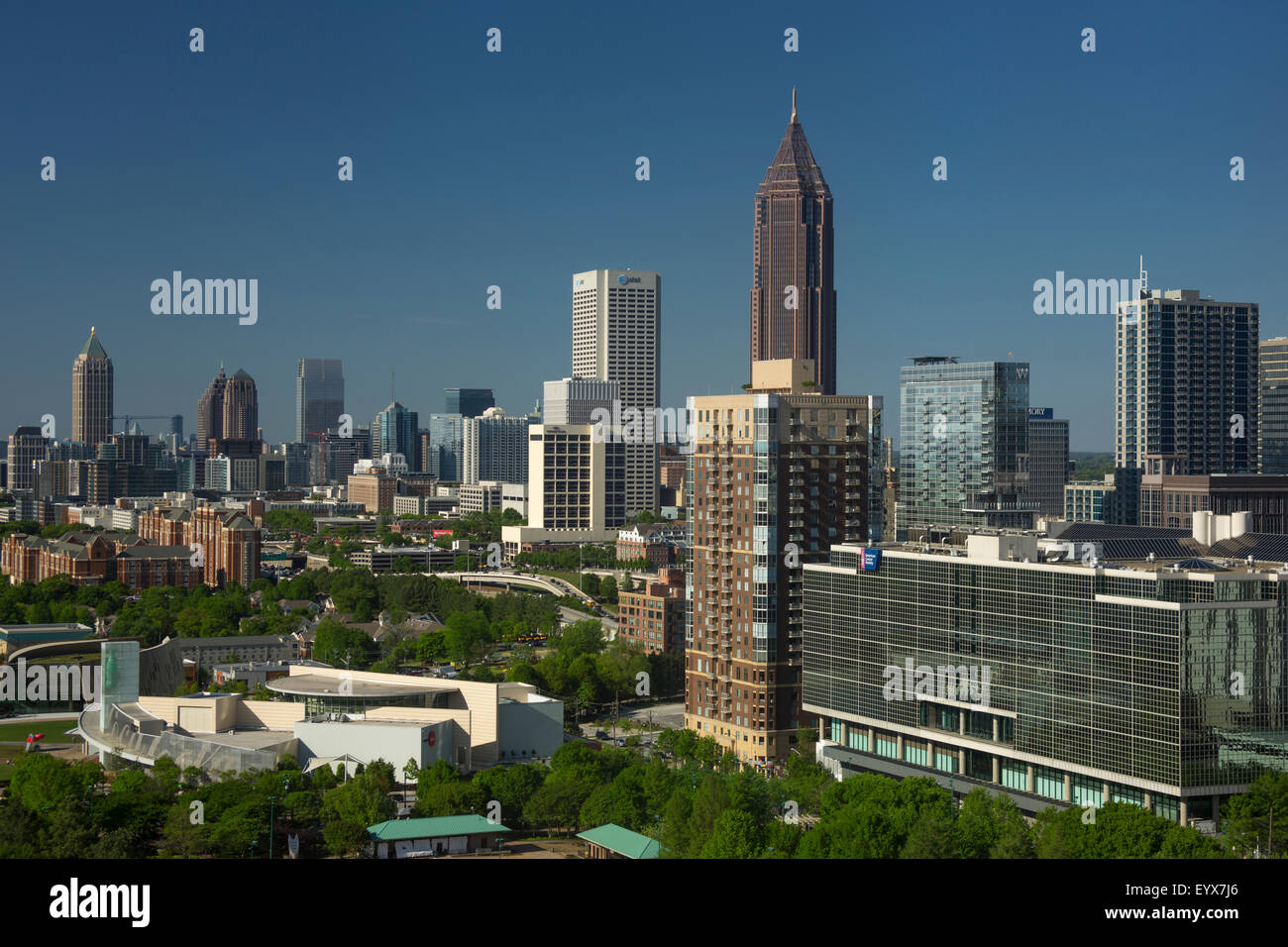 Mondo di Coca Cola PEMBERTON posto sullo skyline di downtown Atlanta in Georgia negli Stati Uniti Foto Stock