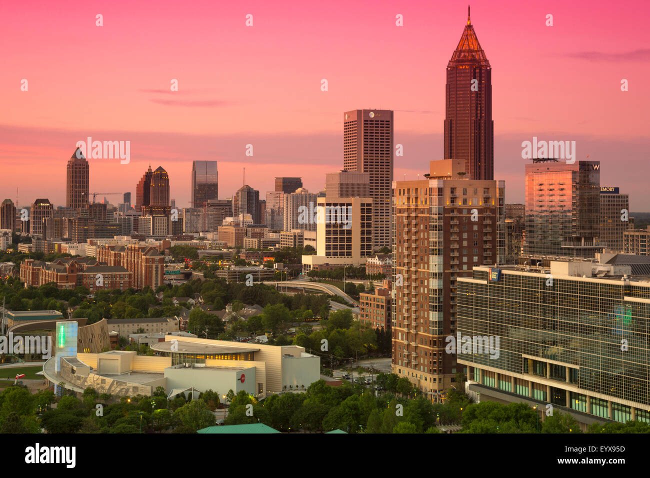 Mondo di Coca Cola Centennial Park skyline del centro di Atlanta Stati Uniti d'America Foto Stock