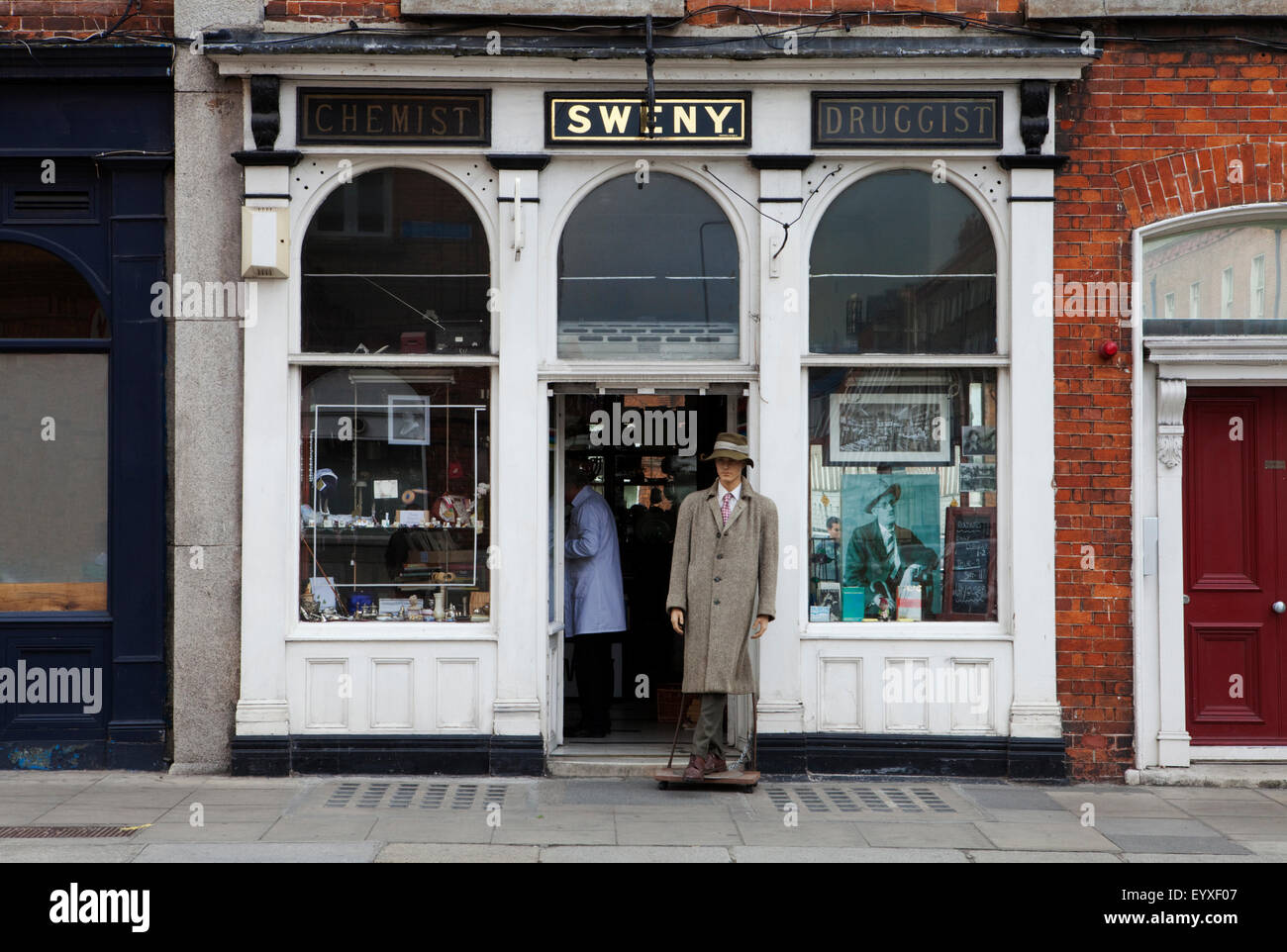 La Sweny Farmacia, dove Leopold Bloom ha acquistato il suo sapone in "Ulisse" ora un museo in Westland Row, Dublino, Irlanda Foto Stock