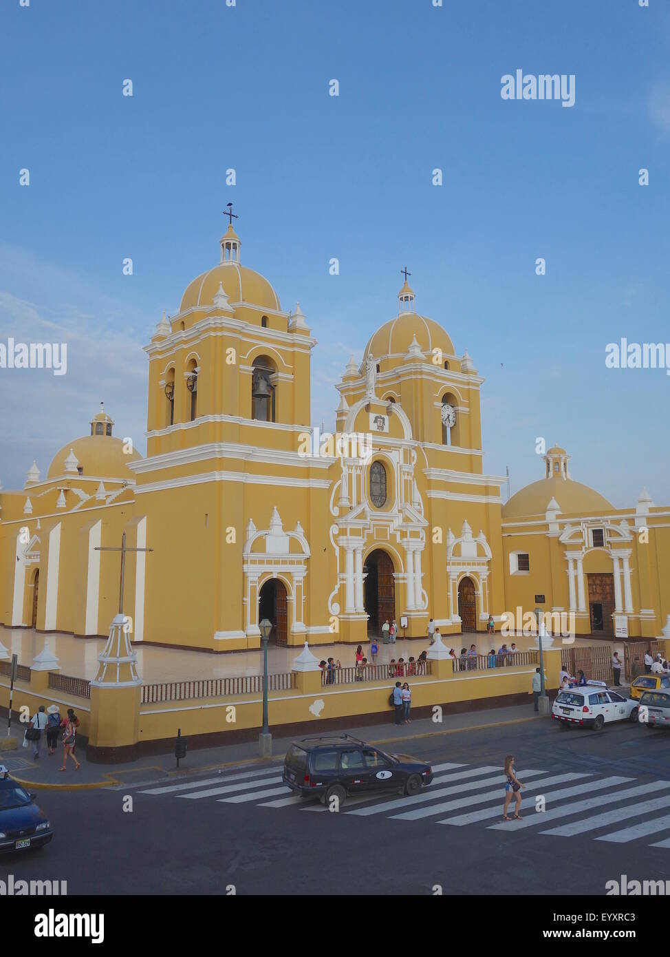 Trujillo la cattedrale in Plaza de Armas di Trujilo, La Libertad provincia, Perù. Foto Stock