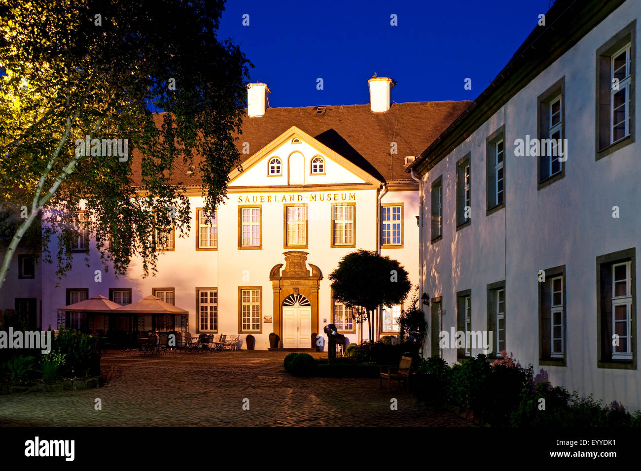 Sauerland museo nella luce della sera, in Germania, in Renania settentrionale-Vestfalia, Sauerland, Arnsberg Foto Stock