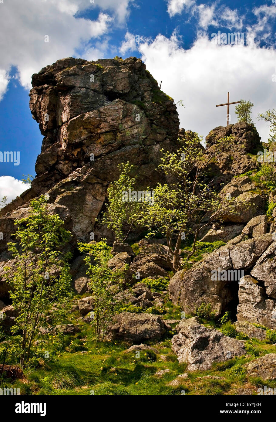 Formazione di roccia Feldstein, Bruchhauser Steine, in Germania, in Renania settentrionale-Vestfalia, Sauerland, Olsberg Foto Stock