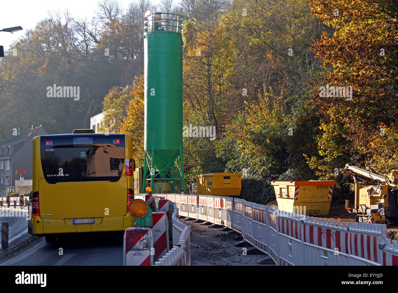 Sito in costruzione per il riempimento di fori di vecchie gallerie minerarie, danni minerari, in Germania, in Renania settentrionale-Vestfalia Foto Stock