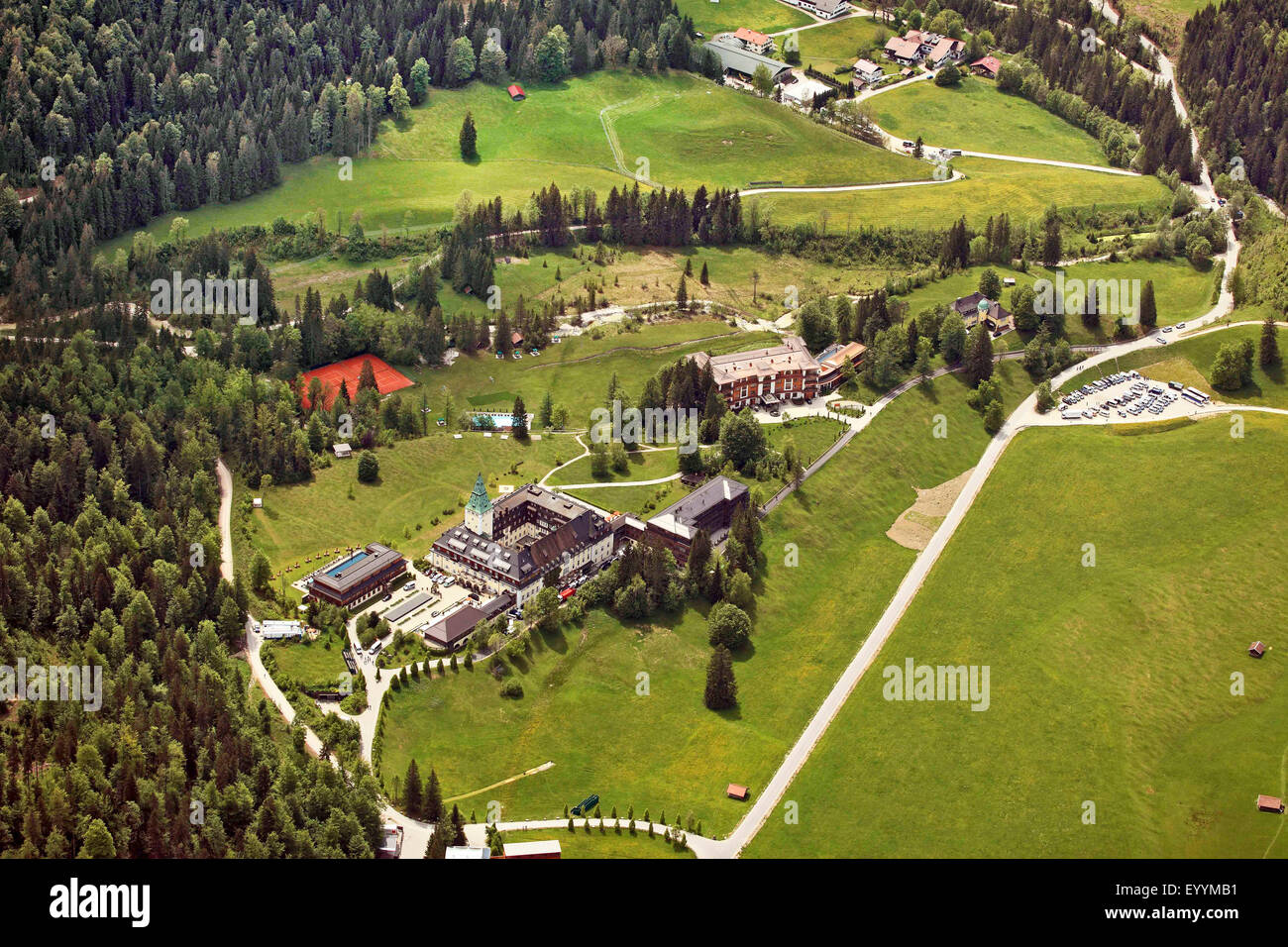 Vista aerea di Schloss Elmau, la quarantunesima edizione del vertice G7 2015, 01.06.2015, in Germania, in Baviera, Oberbayern, Alta Baviera, Klais Foto Stock