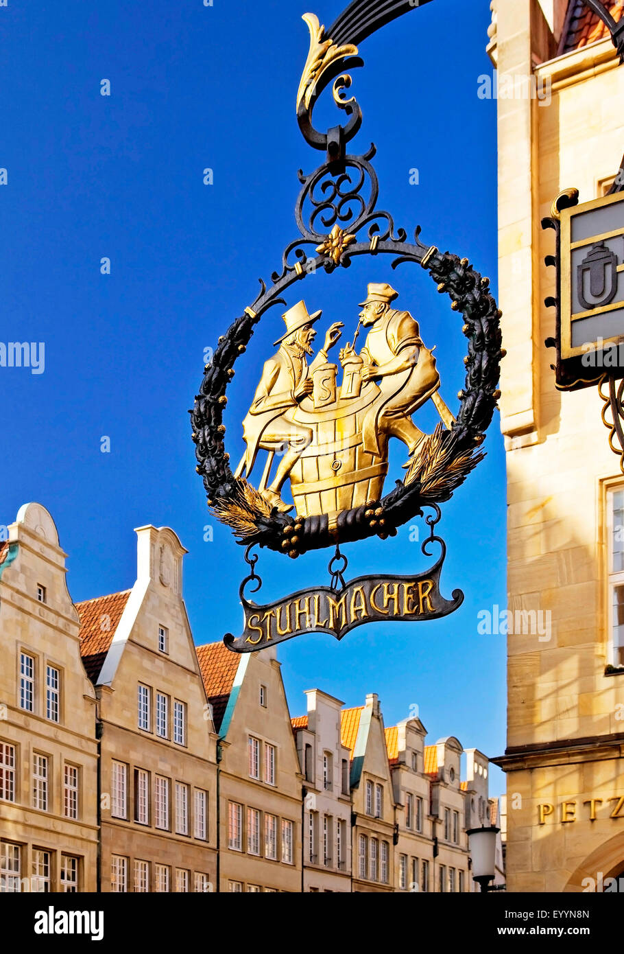 Segno Stuhlmacher sulla parte anteriore delle facciate in pietra arenaria del Prinzipalmarkt, in Germania, in Renania settentrionale-Vestfalia, Muensterland, Munster Foto Stock