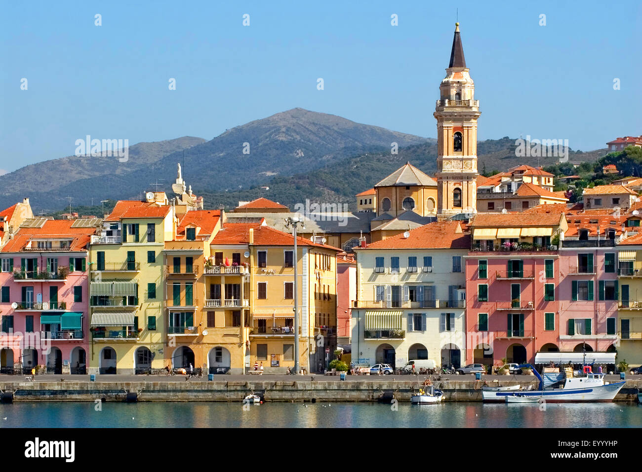 Villaggio di Oneglia nel Parco Nazionale delle Cinque Terre in Liguria, Italia, Liguria, il Parco Nazionale delle Cinque Terre, Oneglia Foto Stock