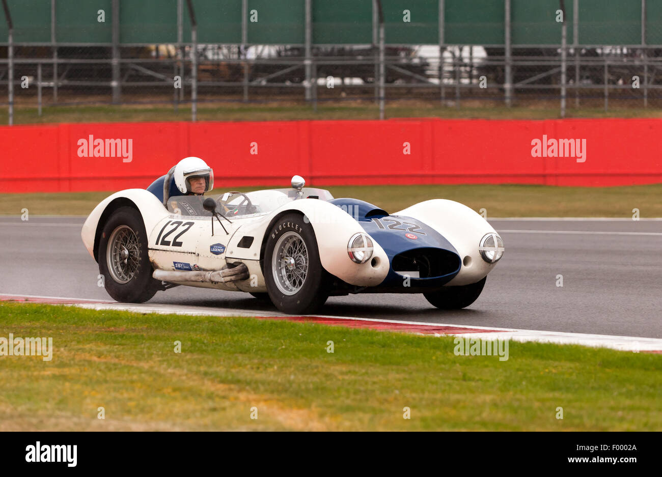 A 1958, Sadler-Chevrolet Mk3 in qualifica per lo Stirling Moss Trophy per Pre' 61 Sports Cars al Silverstone Classic 2015. Foto Stock