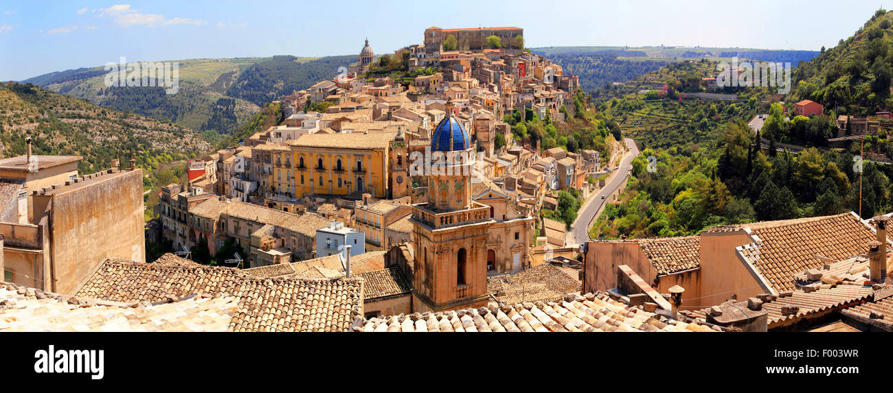 Tardo-barocco centro storico della città di montagna di Ragusa, Italia, Sicilia, Ragusa Foto Stock