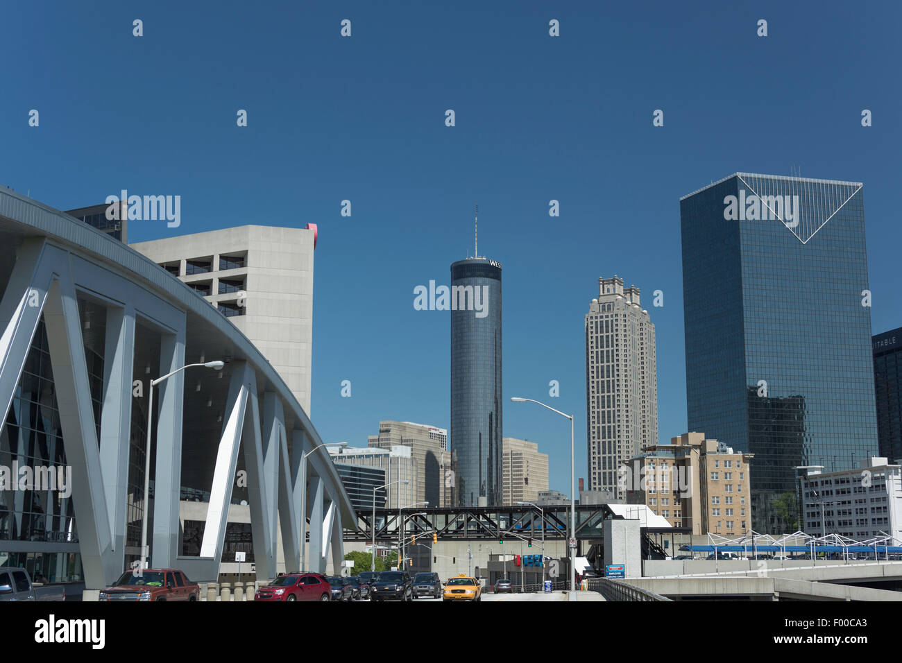 PHILLIPS ARENA ingresso dello skyline di downtown Atlanta in Georgia negli Stati Uniti Foto Stock