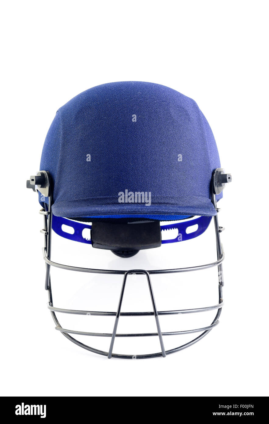 Vista frontale del blu Cricket casco su sfondo bianco Foto Stock