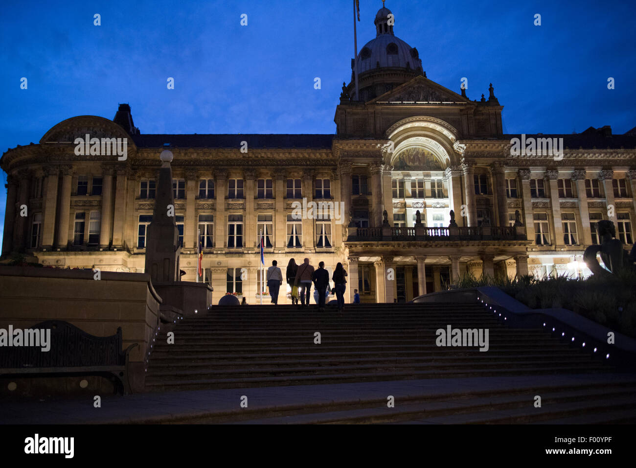 Victoria Square e Birmingham Council House centro città di notte England Regno Unito Foto Stock