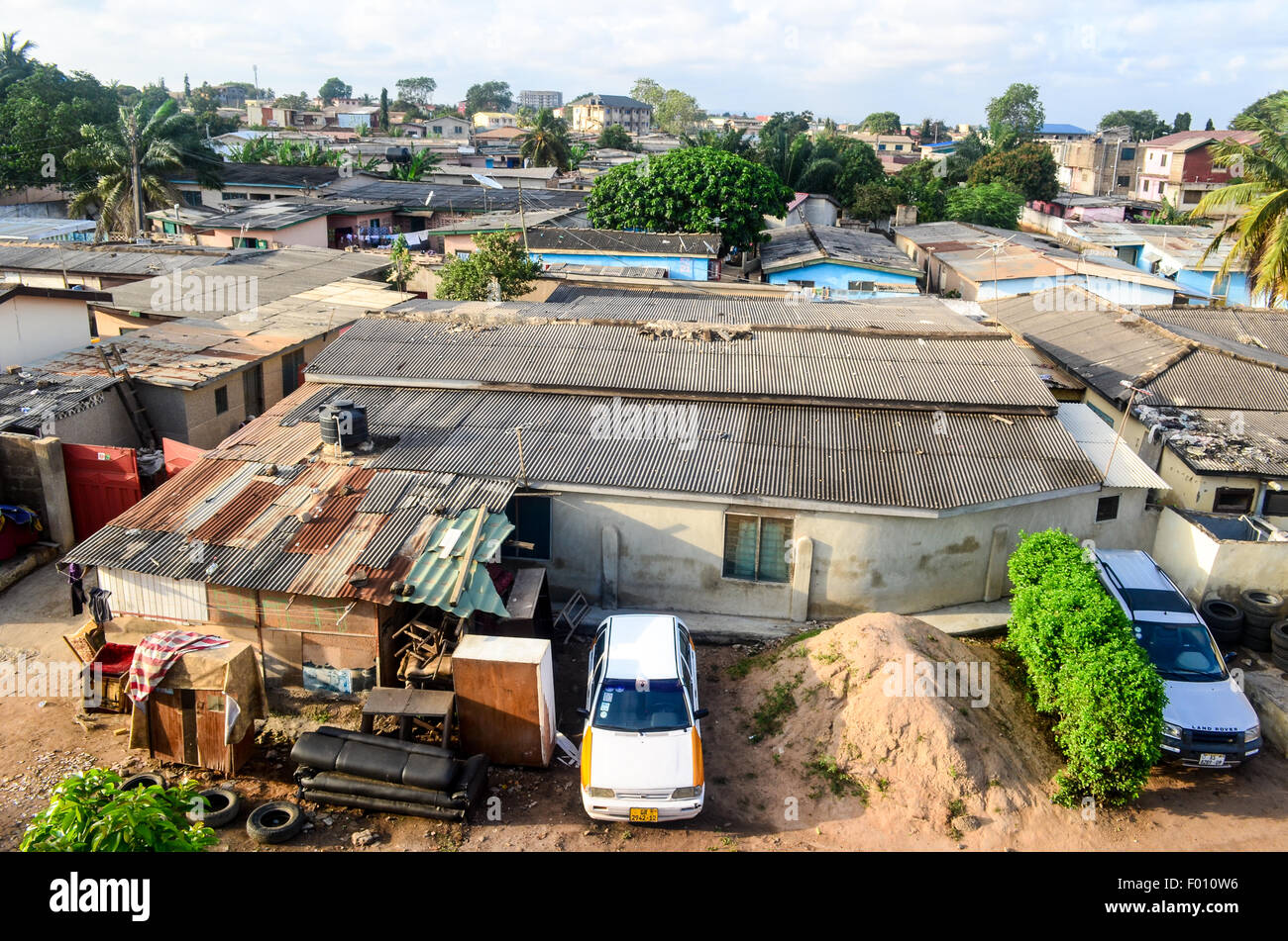 Vista aerea di un quartiere ad ovest di Accra, Ghana Foto Stock