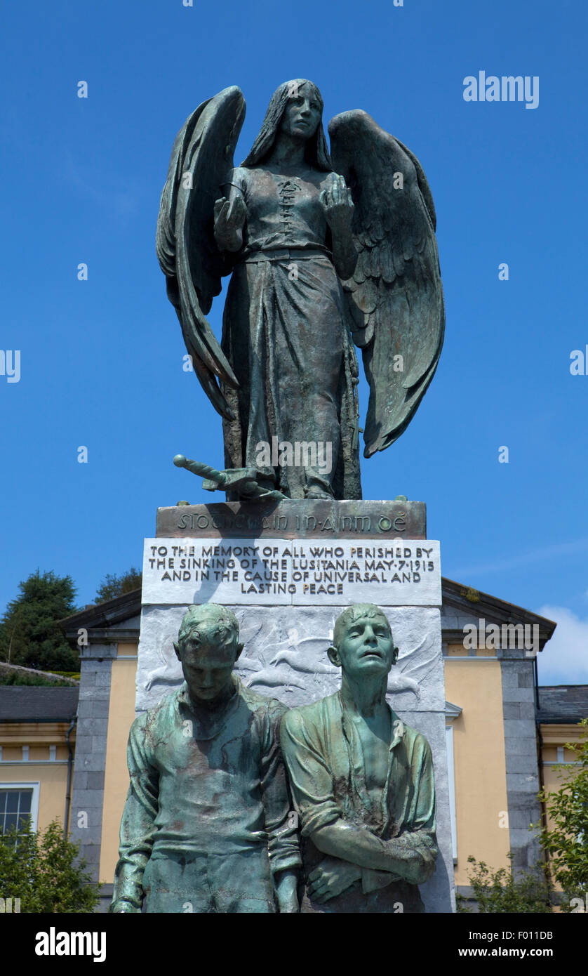 Memoriale di coloro che sono morti nel 'Lucitania', 1915, Casement Square, Cobh, noto dal 1849 fino al 1920 come Queenstown, County Cork, Irlanda Foto Stock