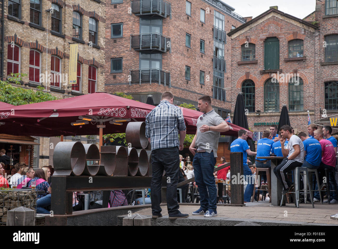 Soho Pub e Bar, Concert Square, Liverpool, in Inghilterra, Regno Unito Foto Stock