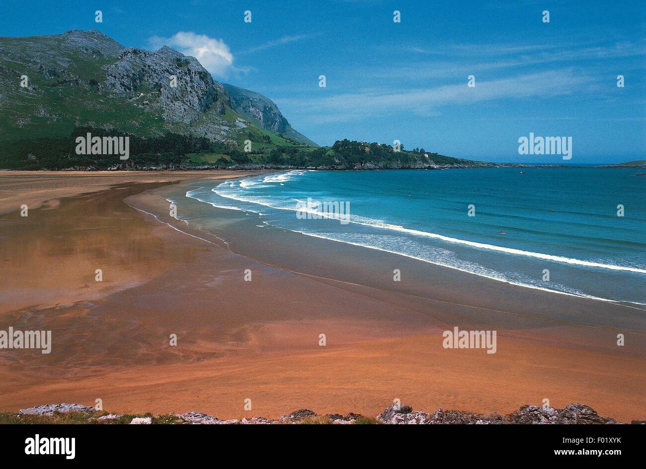 Spiaggia di Laredo area sul Mare cantabrico, Paesi Baschi, Spagna. Foto Stock