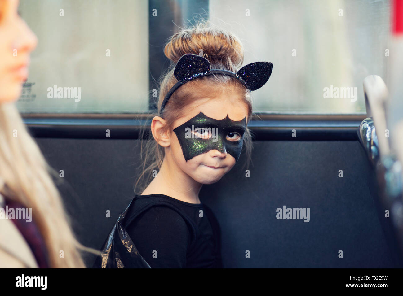 Costume di halloween per ragazze immagini e fotografie stock ad alta