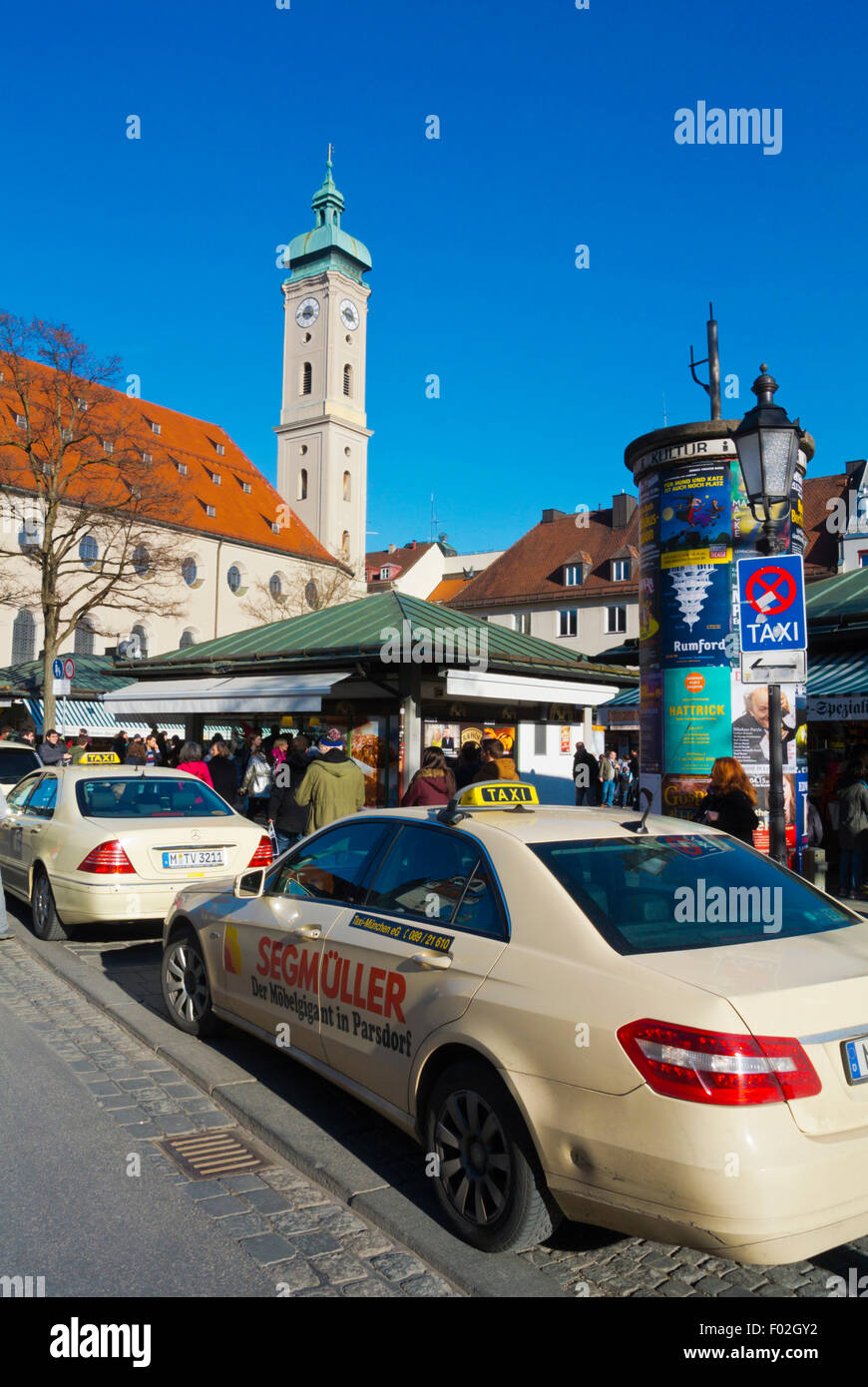 Taxi,Viktualienmarkt, Altstadt, città vecchia, Monaco di Baviera, Germania Foto Stock