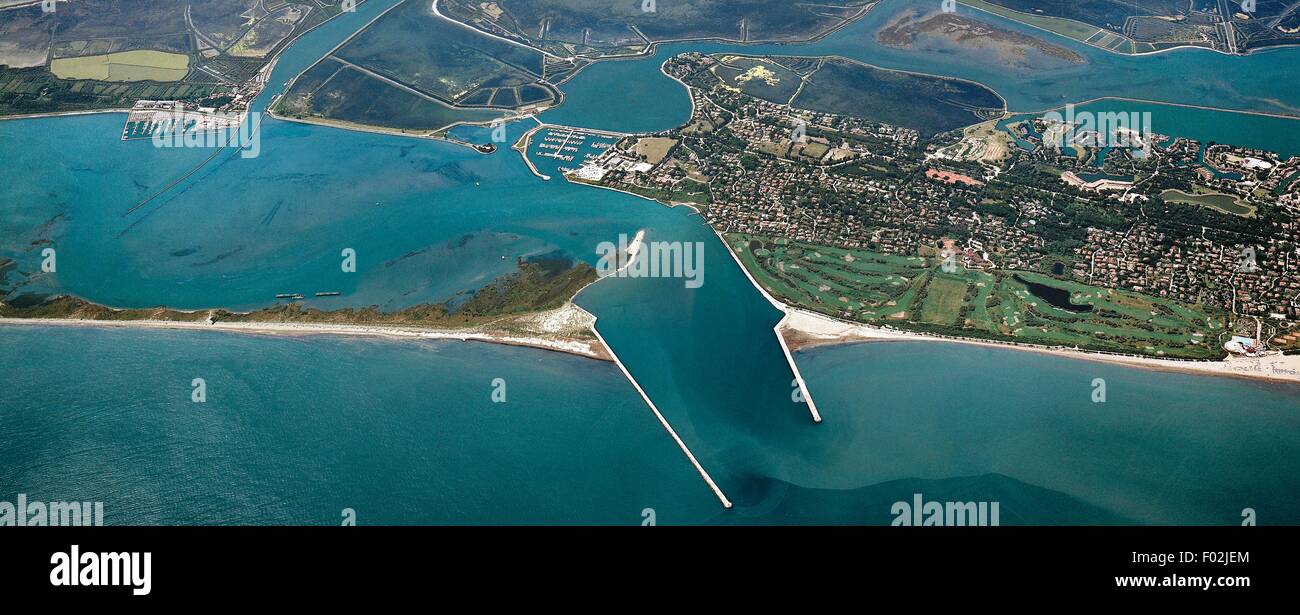 Vista aerea dell'Isola di Albarella - Provincia di Rovigo, regione Veneto, Italia. Foto Stock