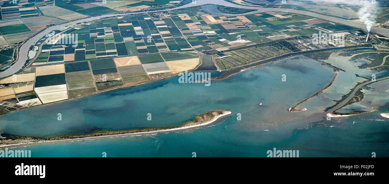 Vista aerea di bocche di Po Riserva Naturale, Isola di Polesine - Provincia di Rovigo, regione Veneto, Italia. Foto Stock