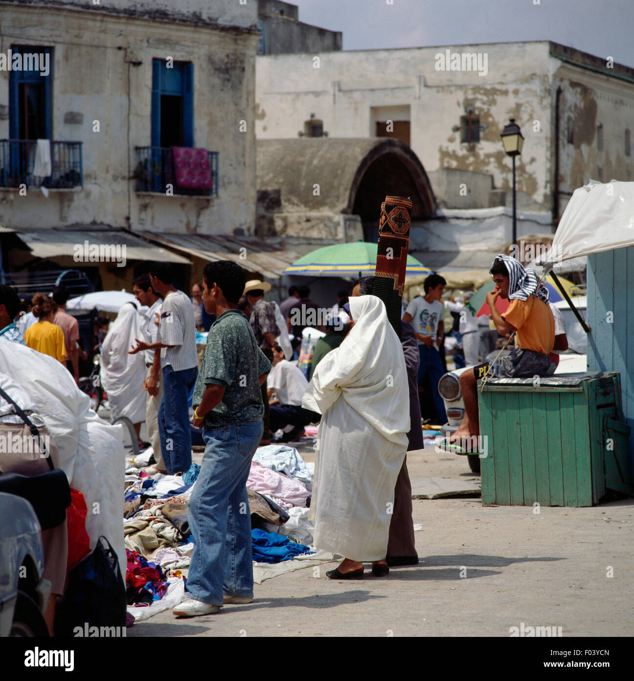 Vista di un mercato a Tunisi, Tunisia. Foto Stock