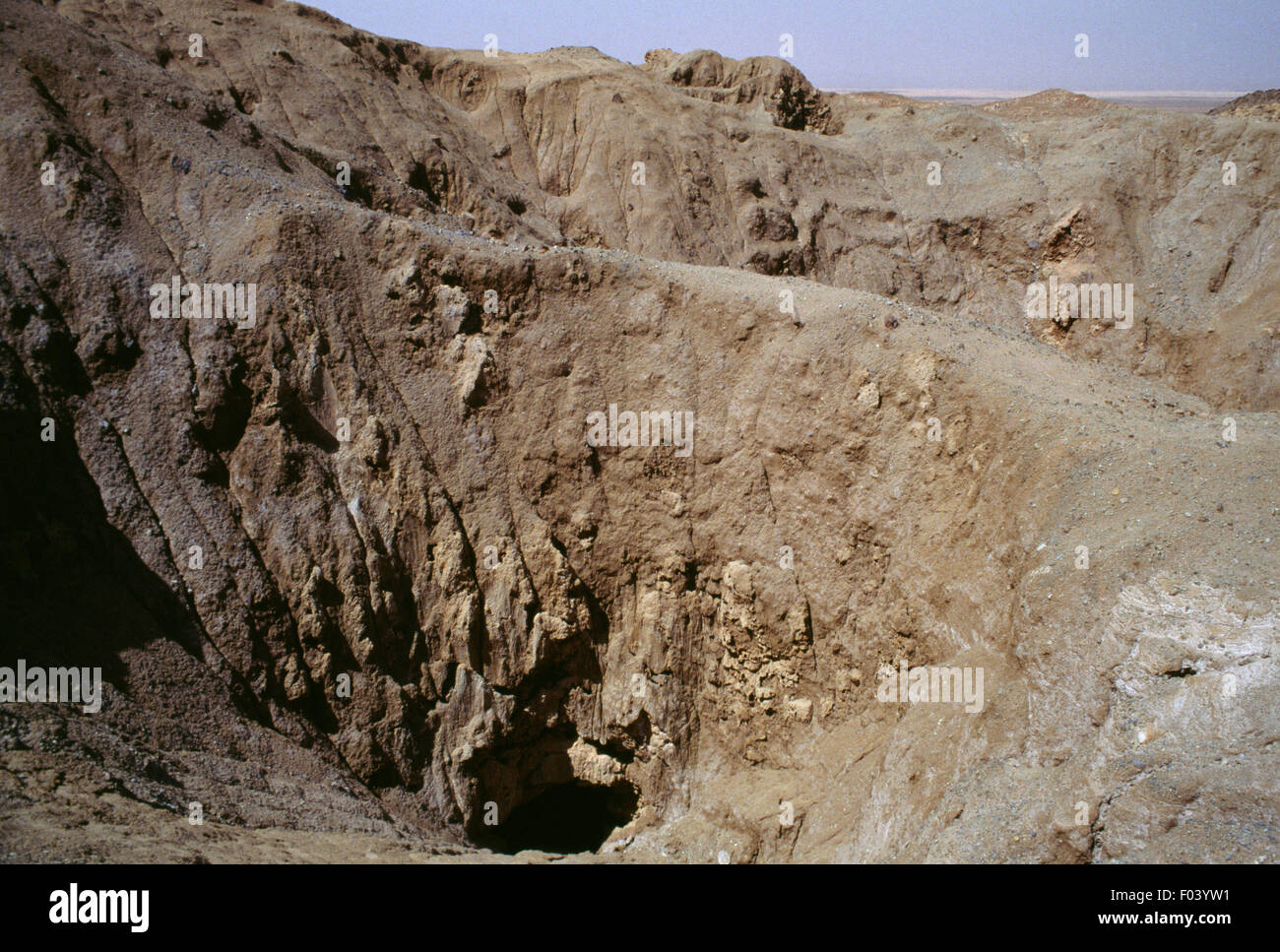 Il cosiddetto Rocher de Sel (Hadjer El Melh, Sale) Rock, rock massiccio di sale vicino a Djelfa, Algeria. Foto Stock