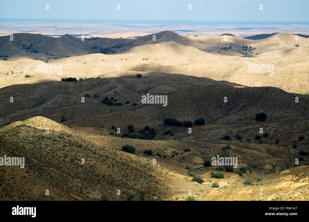 Arido paesaggio vicino a matmata, Tunisia. Foto Stock