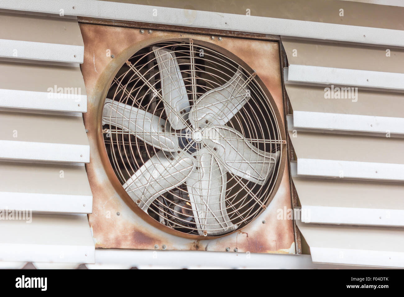 Old Dirty la ventola per la ventilazione Foto Stock