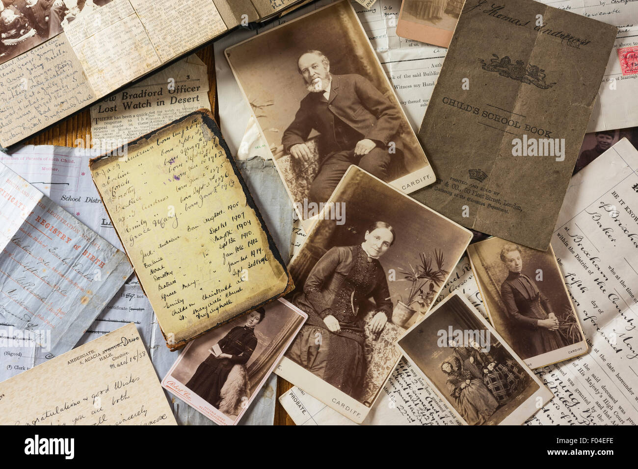 Gli alberi di famiglia. La genealogia. Foto e documenti Foto Stock