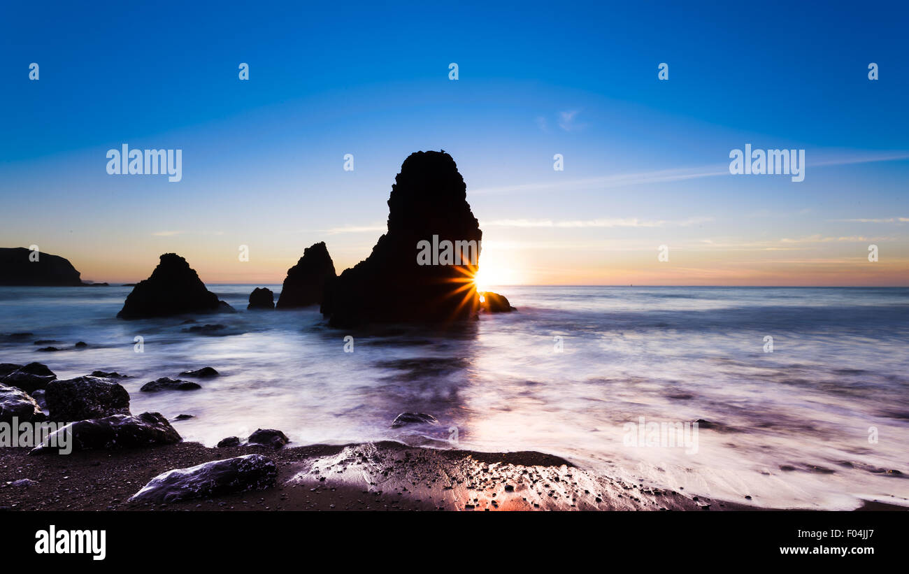 Tramonto al Rodeo Beach a Marin, California Foto Stock