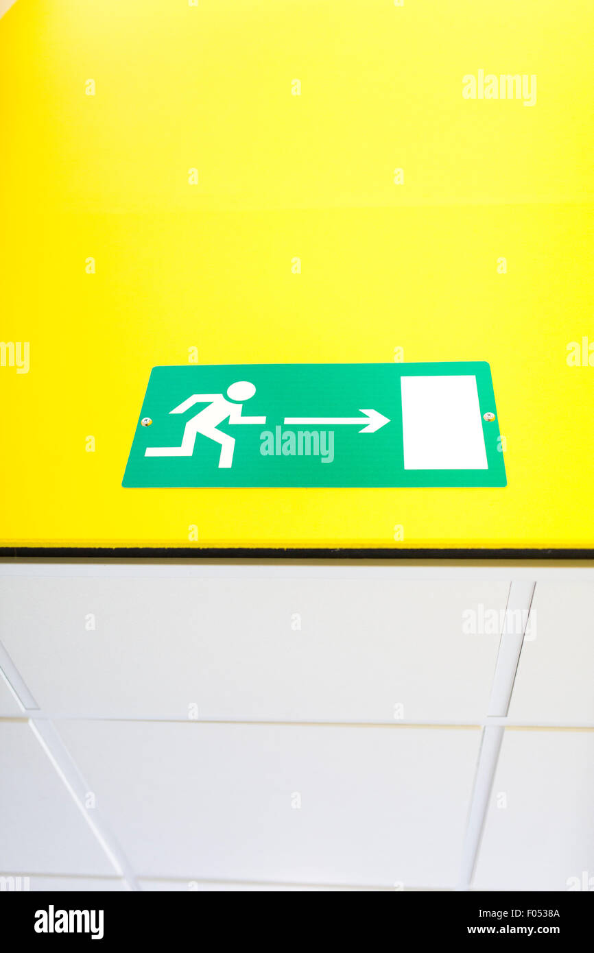 Uscita di emergenza segno Foto Stock