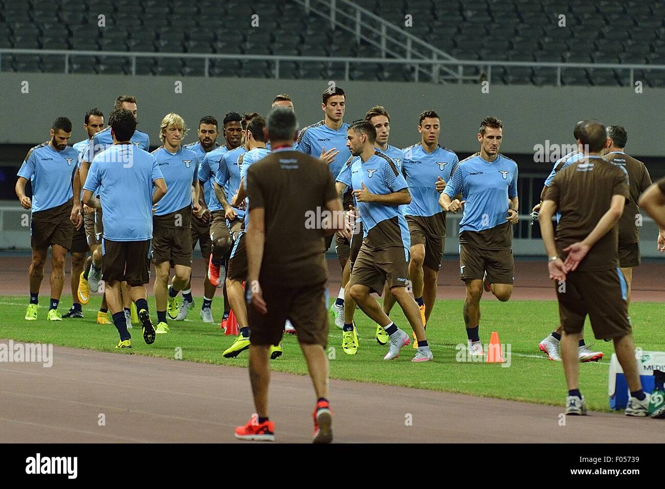 Il 7 agosto 2015 - Shanghai, Repubblica Popolare Cinese - SS Lazio Team durante la sessione di formazione presso lo Stadio di Shanghai in Cina a Shanghai. Credito: Marcio Machado/ZUMA filo/Alamy Live News Foto Stock