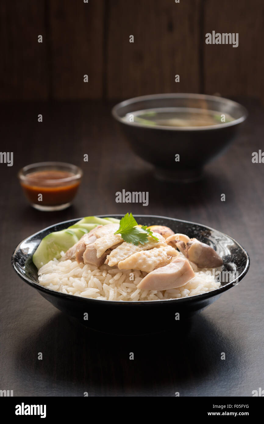 Riso cotto a vapore con la zuppa di pollo o pollo Hainanese Riso Foto Stock