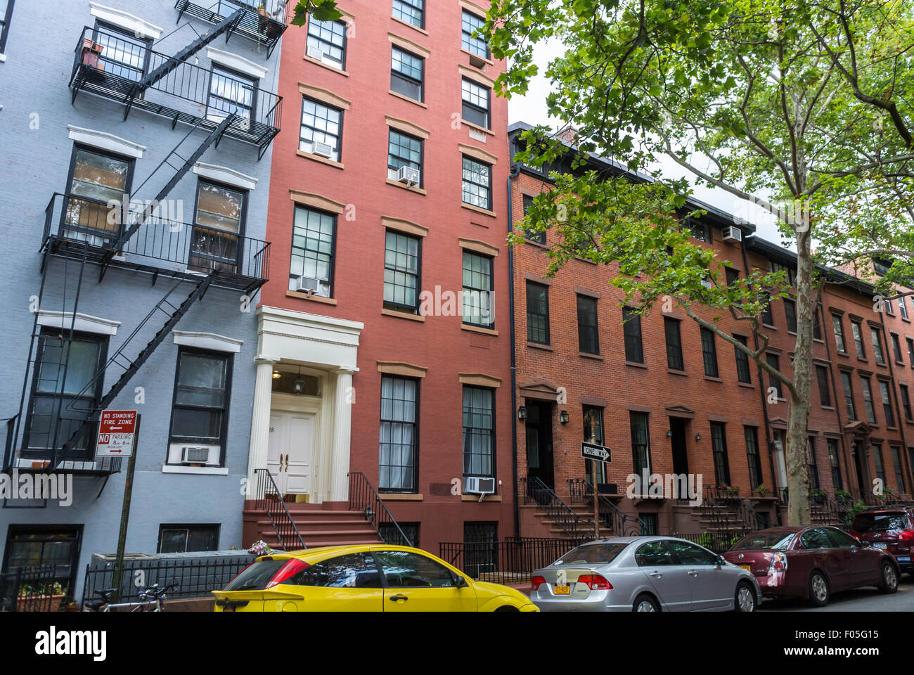 New York City, Stati Uniti, Street Scenes, Brooklyn Heights Historic District, Brown Stone Apartment Buildings, gentrificazione delle aree della città negli Stati Uniti, atmosfera New York brooklyn New yorkers Buildings, noleggio mercato New York Foto Stock