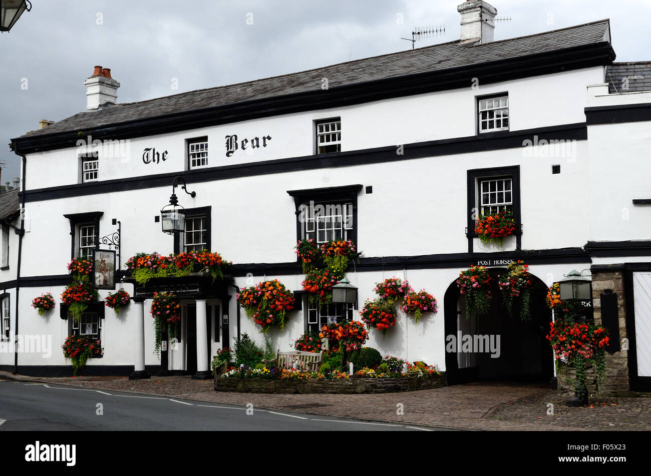 Bear Hotel Crickhowell Powys Galles Cymru REGNO UNITO GB Foto Stock