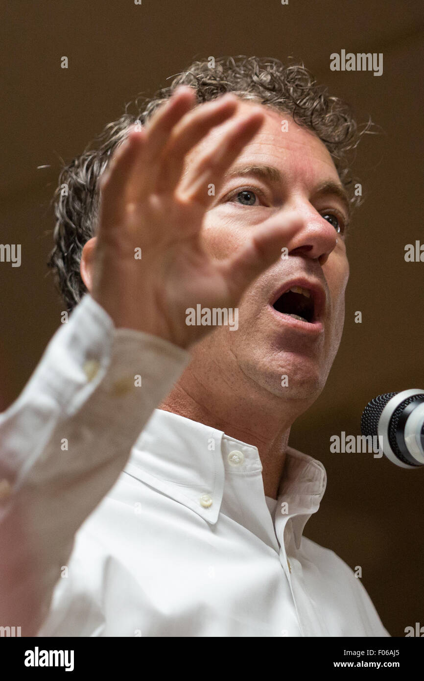 Goose Creek, South Carolina, Stati Uniti d'America. 8 Ago, 2015. Stati Uniti Il senatore e GOP candidato presidenziale Rand Paolo parla durante una campagna stop alla VFW Hall 8 Agosto 2015 in Goose Creek, Carolina del Sud. Foto Stock