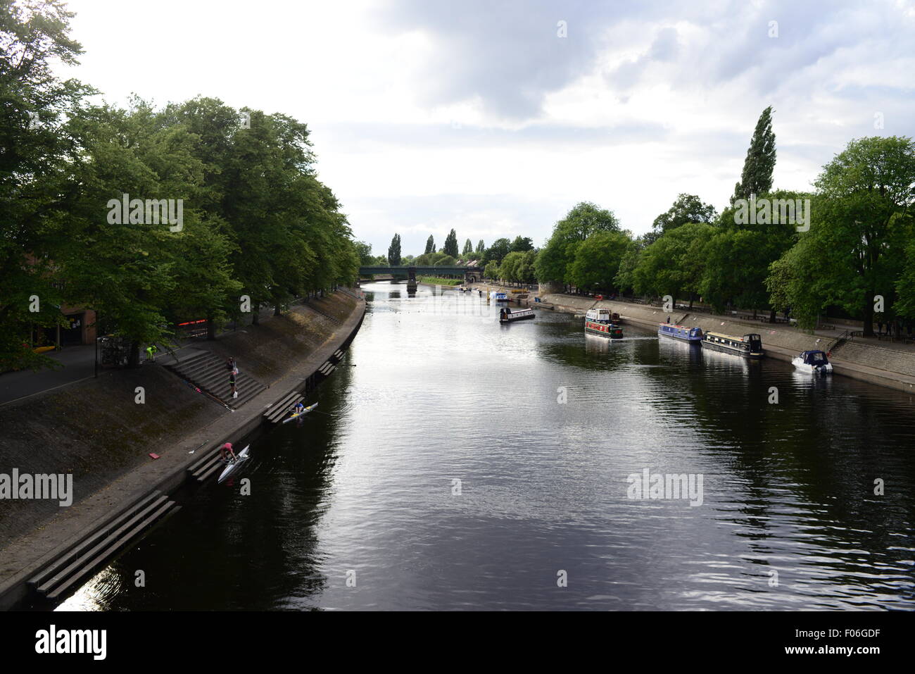 Fiume Ouse, York, North Yorkshire, Regno Unito. Immagine: Scott Bairstow/Alamy Foto Stock