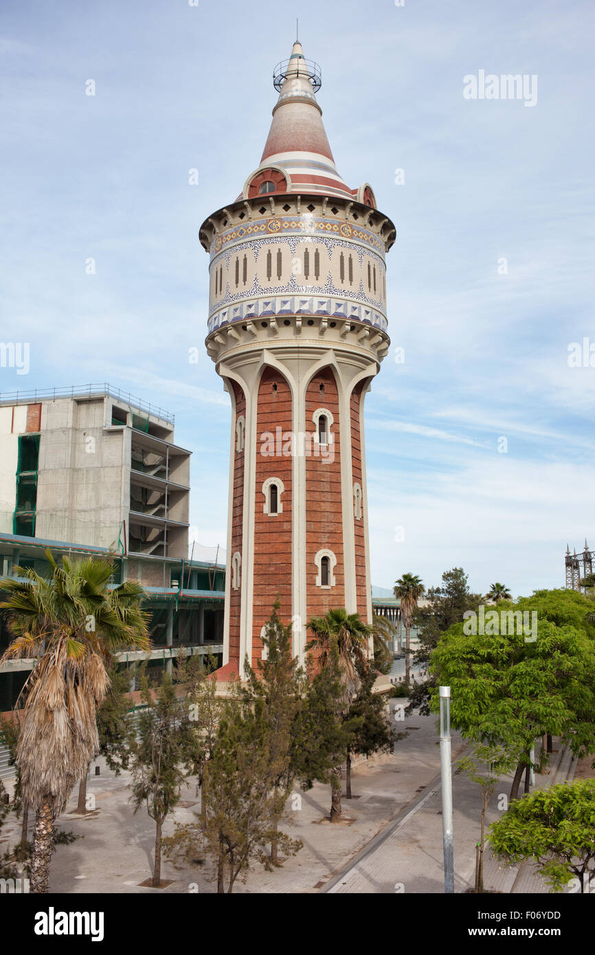 Vecchia Torre di acqua e gas titolare nella barceloneta, Barcellona, in Catalogna, Spagna. Foto Stock