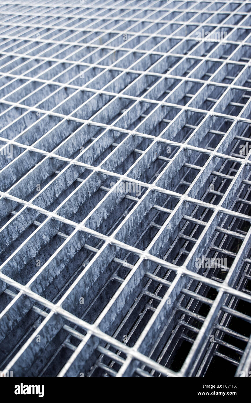 Industria di costruzione griglia metallica piastre come moderno materiale costruttivo Foto Stock